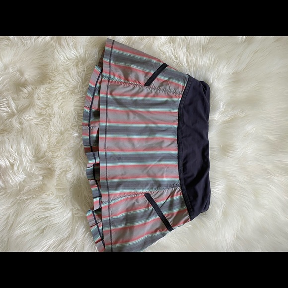 Lululemon Athletica skort - Picture 2 of 4